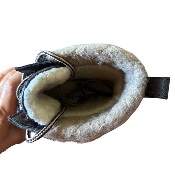 Magellan Outdoors Womens Duck Boots 6 Brown Navy Faux Shearling Lined Waterproof - Picture 10 of 10